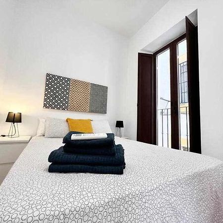 Aym Places Buen Viaje Parking Incluido Apartment Севиля Екстериор снимка