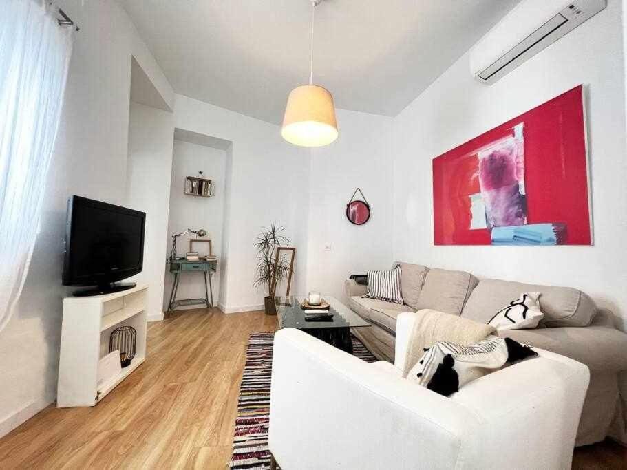 Aym Places Buen Viaje Parking Incluido Apartment Севиля Екстериор снимка