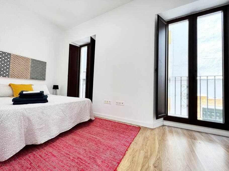 Aym Places Buen Viaje Parking Incluido Apartment Севиля Екстериор снимка
