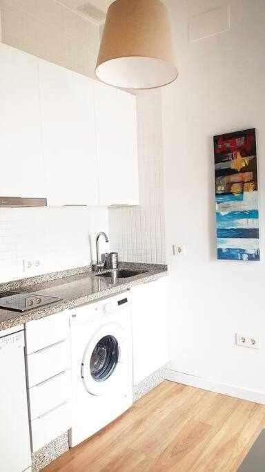 Aym Places Buen Viaje Parking Incluido Apartment Севиля Екстериор снимка