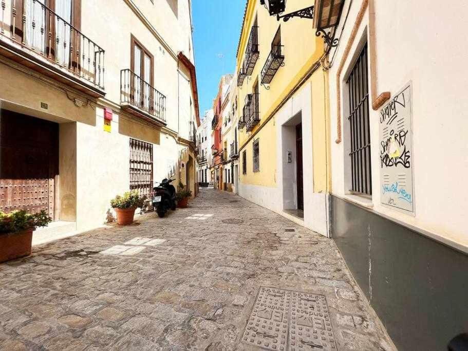 Aym Places Buen Viaje Parking Incluido Apartment Севиля Екстериор снимка